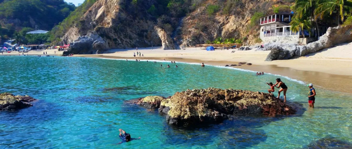 Pichilinguillo — playa en Michoacán