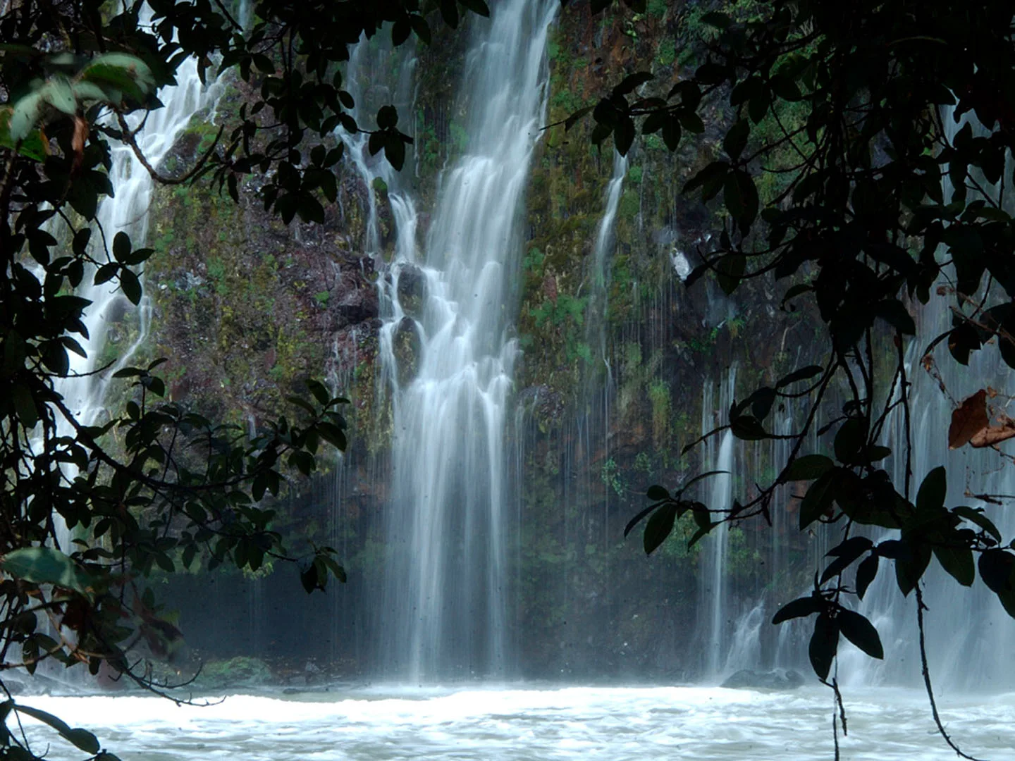 Tzaráracua — Cascadas