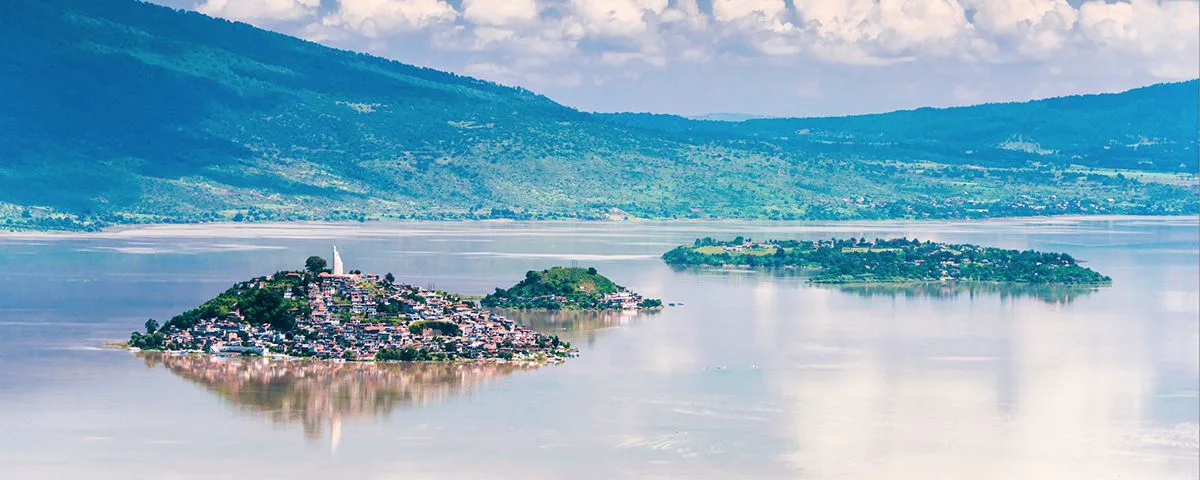 Lago de Pátzcuaro — Lagos y lagunas