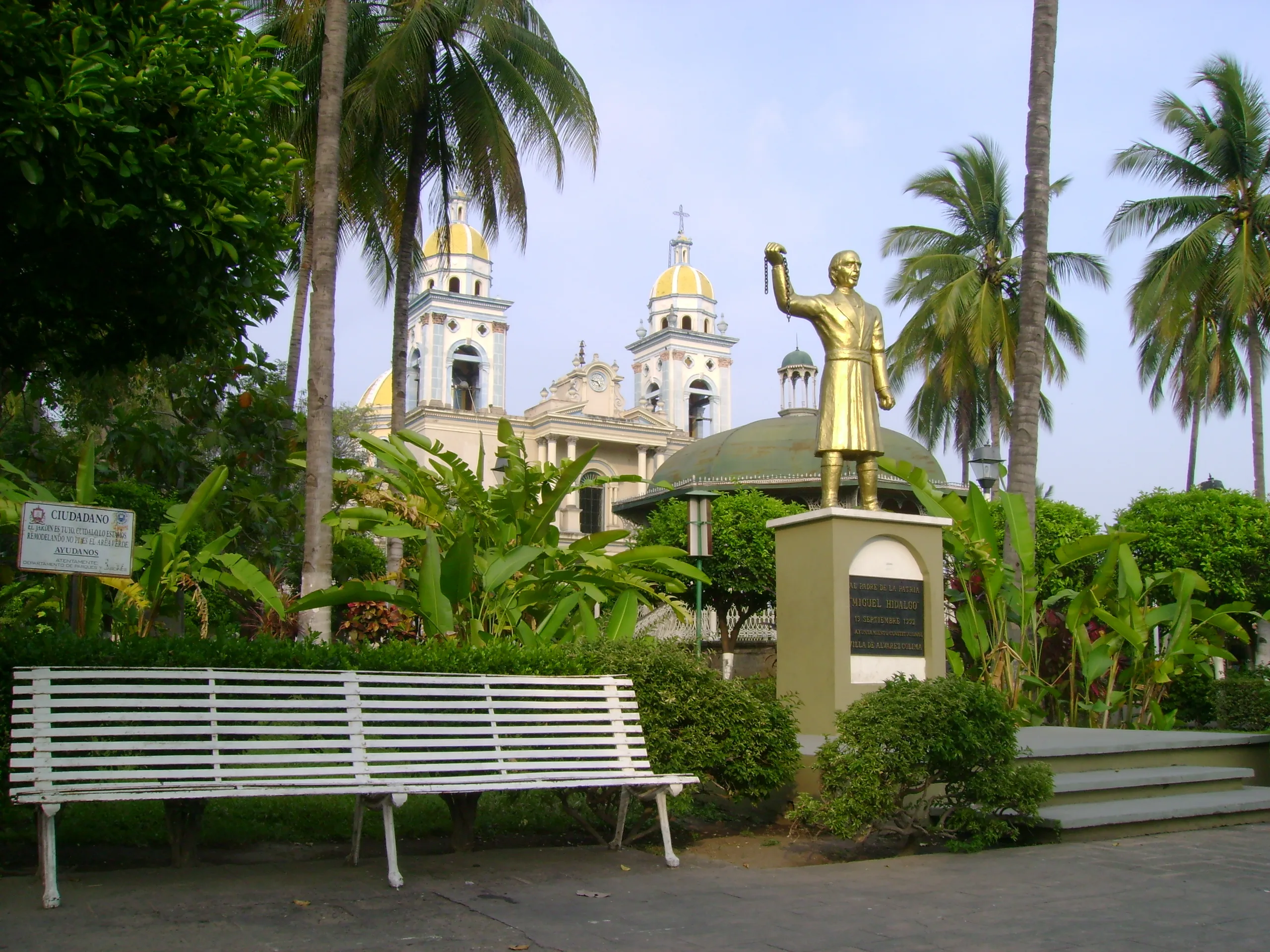 Villa de Álvarez — foto 4